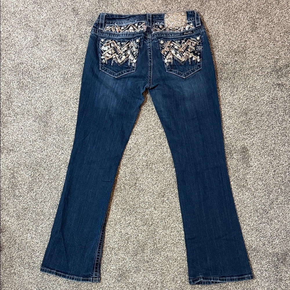 Embellished Dark Wash Women’s Jeans - Stylish Back Pocket Detail